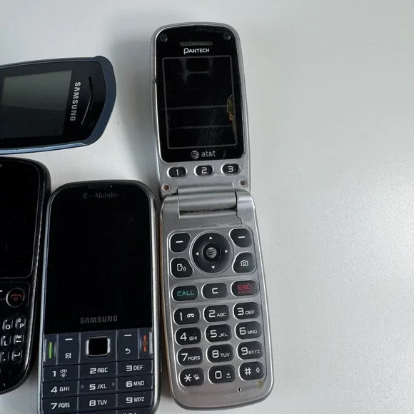 Mixed Brands Cell Phone Lot Bar QWERTY Parts Repair Untested AT&T Verizon - Picture 5 of 10